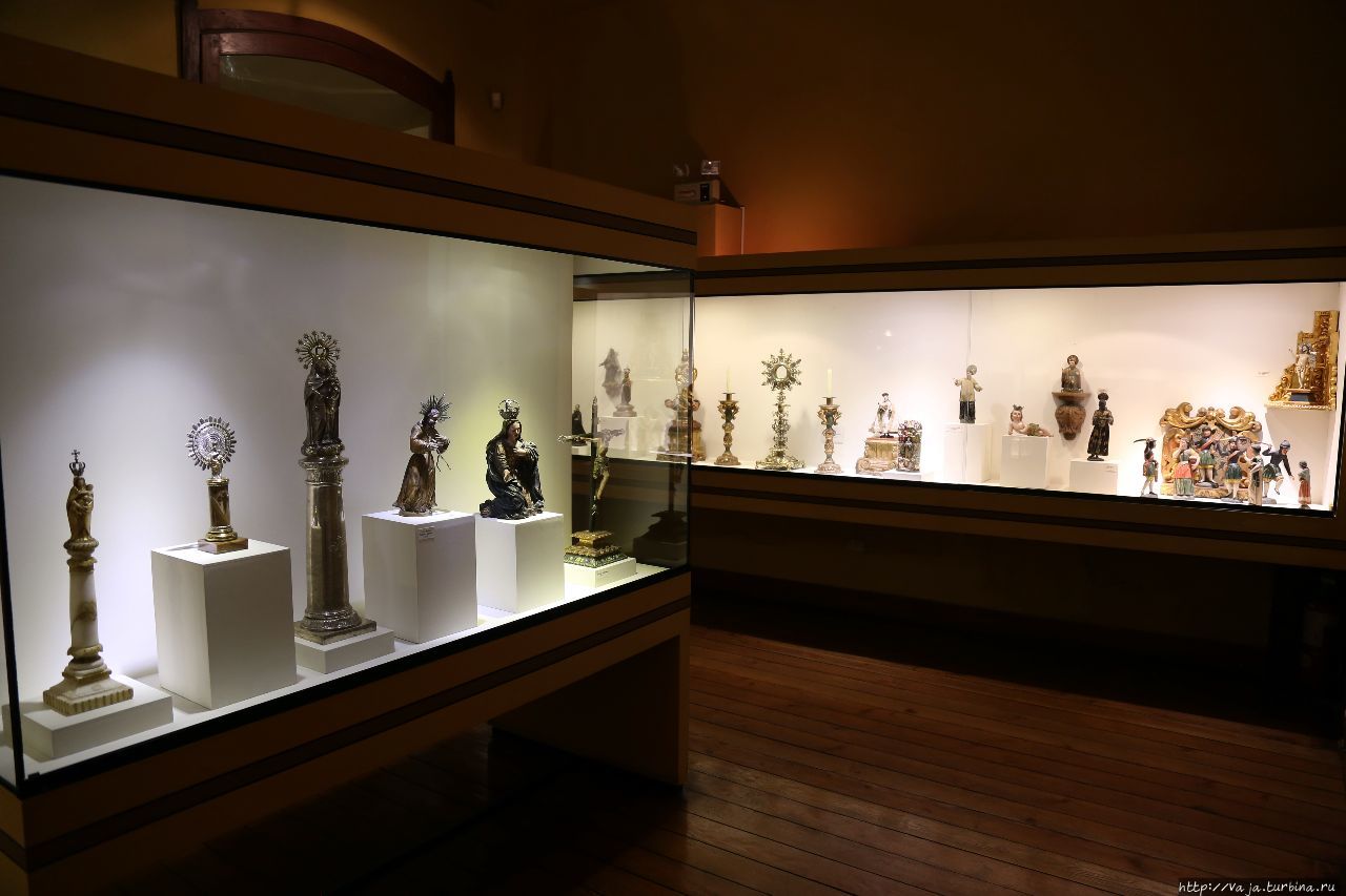 Музей Кафедрального собора Лимы Лима, Перу Музей Кафедрального собора Лимы Лима, Перу