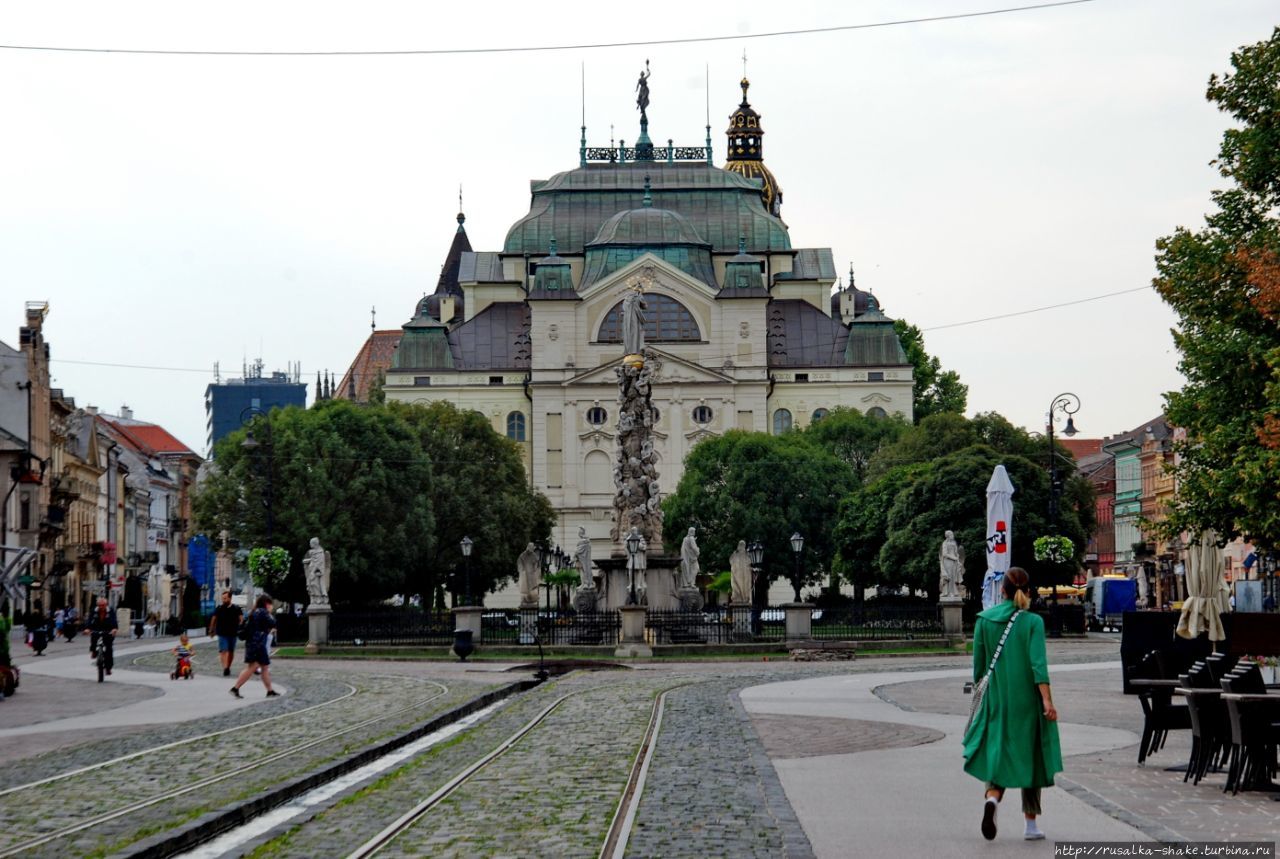 Чумная колона Девы Марии - самый красивый барочный памятник