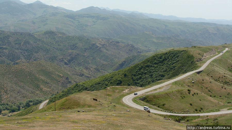 Эта дорога ведёт в НКР Степанакерт, Азербайджан