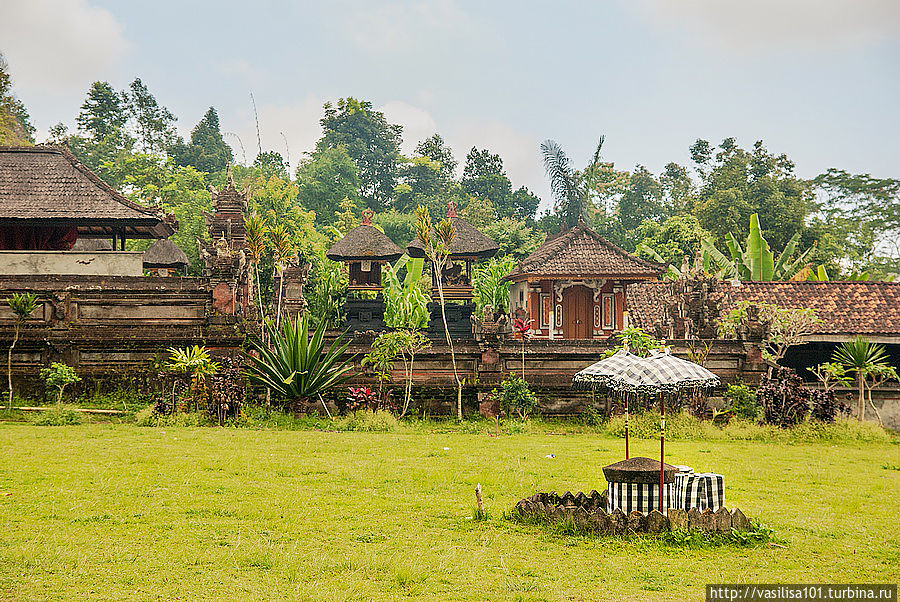Главный храм Бали или Материнский храм Бали, Индонезия
