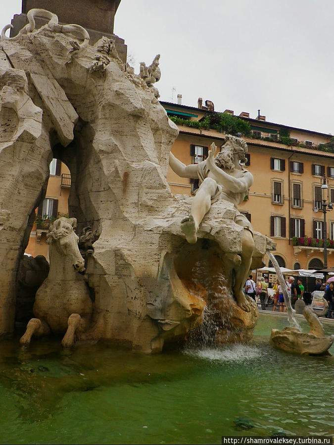 Площадь Навона и её фонтаны Рим, Италия Площадь Навона и её фонтаны Рим, Италия