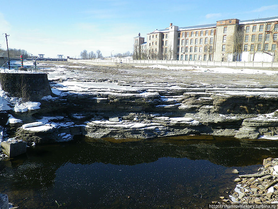 Сухой водопад Наровы Ивангород, Россия