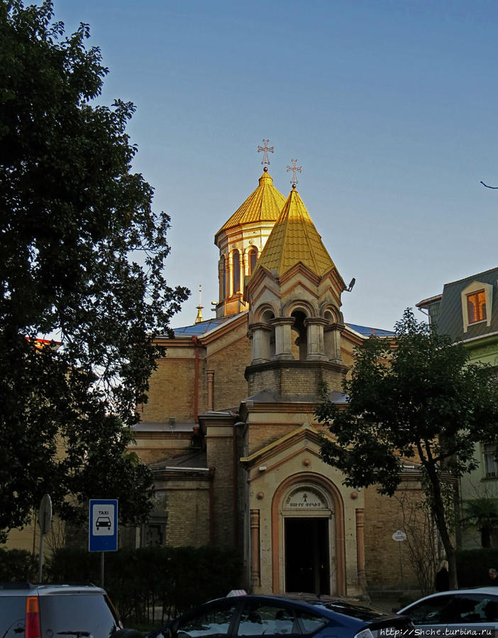 Церковь Святого Христа Всеспасителя Батуми, Грузия
