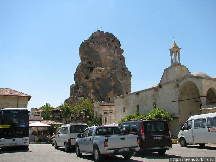 скала-крепость  Ортахисар