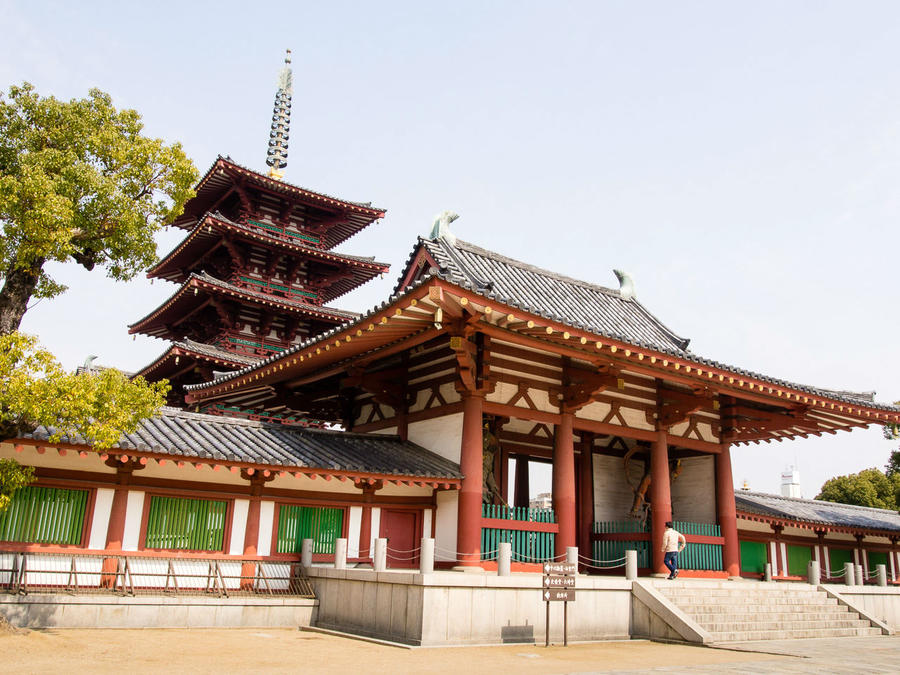 Храм Ситэннодзи Осака, Япония