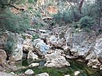 Горное ущелье при подходе к водопаду Имузер