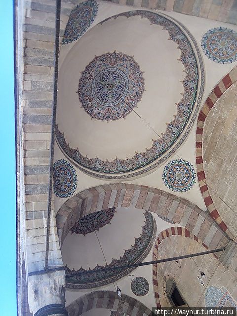 Город у подножия гробниц Амасья, Турция Город у подножия гробниц Амасья, Турция