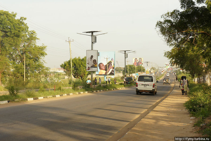Несколько центральных улиц асфальтированные Джуба, Южный Судан