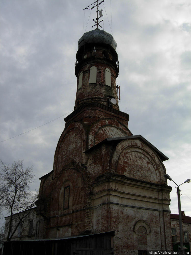 Зданию колокольне  всего 