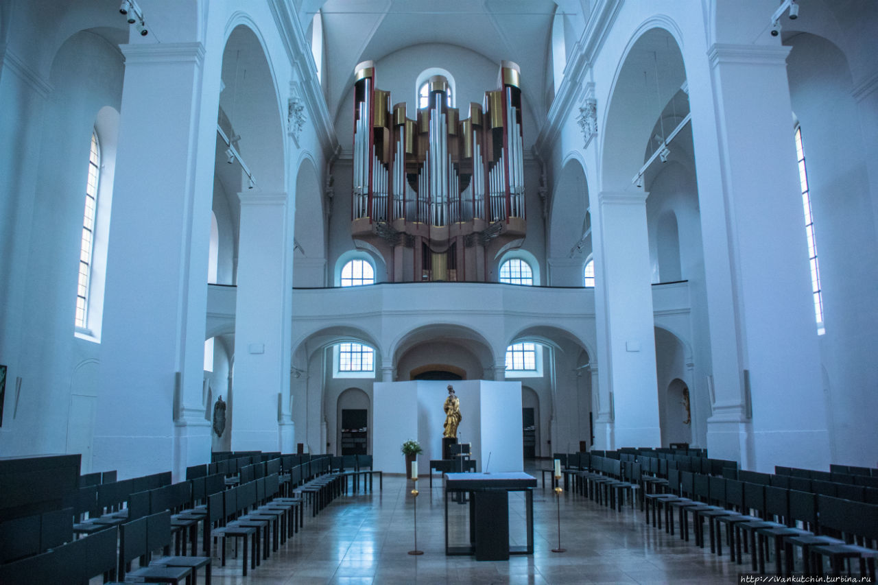 Церковь августинцев, орган Вюрцбург, Германия