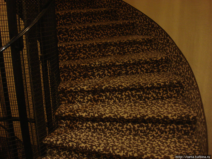 Винтовая лестница Париж, Франция