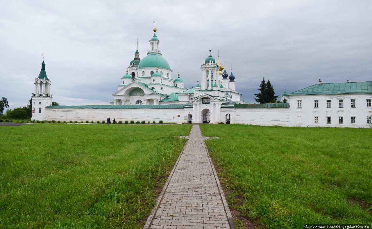 Спасо Яковлевский монастырь часовня вид сверху