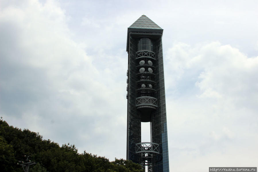 Небесная башня в зоопарке Нагои Нагоя, Япония