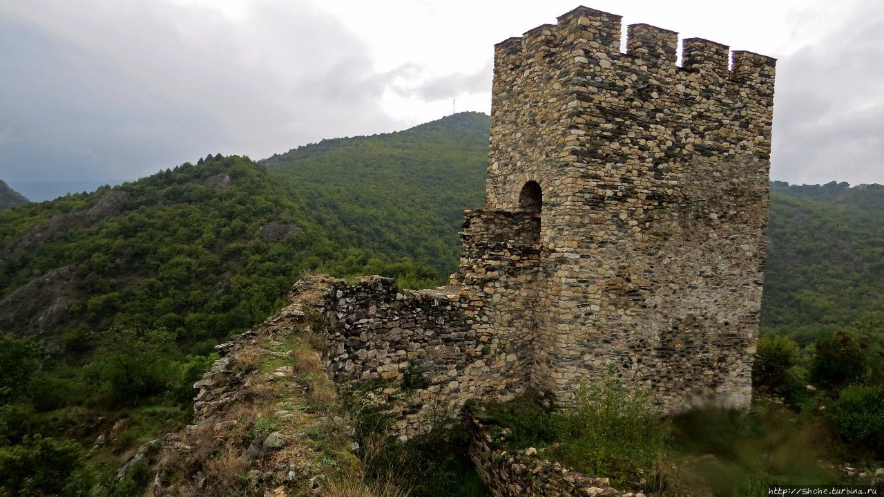 Замок на реке Пчинья Летевцы, Северная Македония