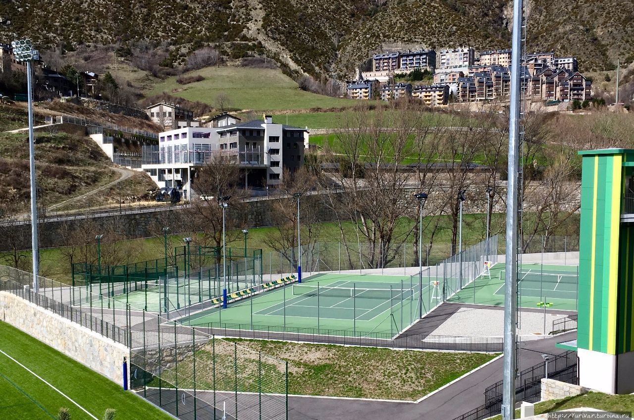 Теннисные деревенские корты Энкамп, Андорра