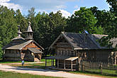 … Название музея связано с селом Витославлицы, которое существовало здесь в XII-XVIII веках.