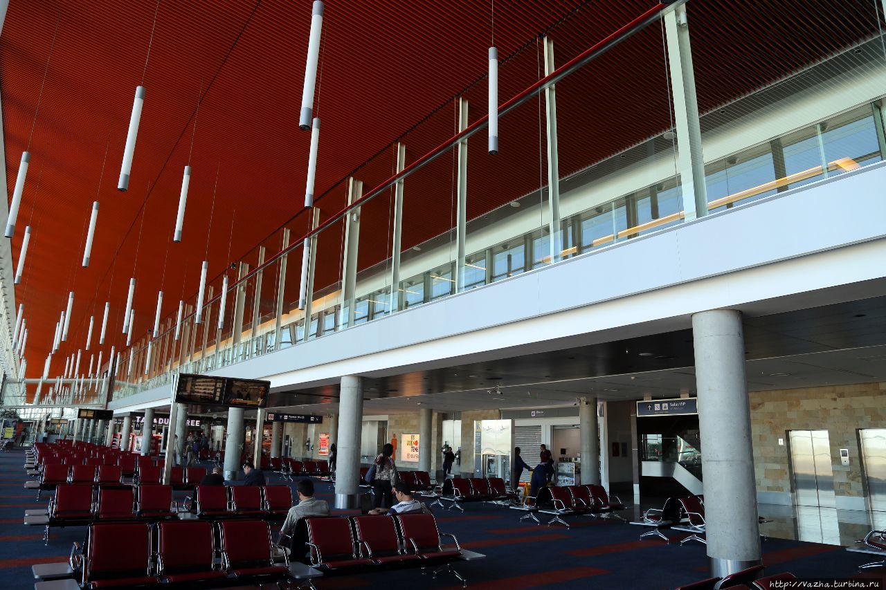 Международный аэропорт Эсейса Буэнос-Айрес, Аргентина