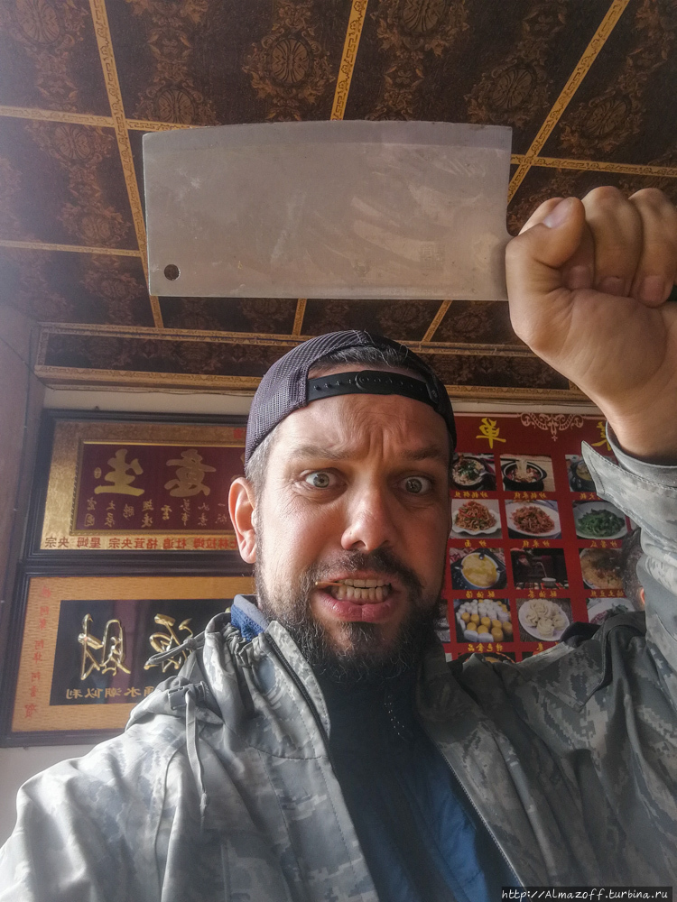 Андрей Гундарев (Алмазов) в Тибете Шангри-Ла, Китай