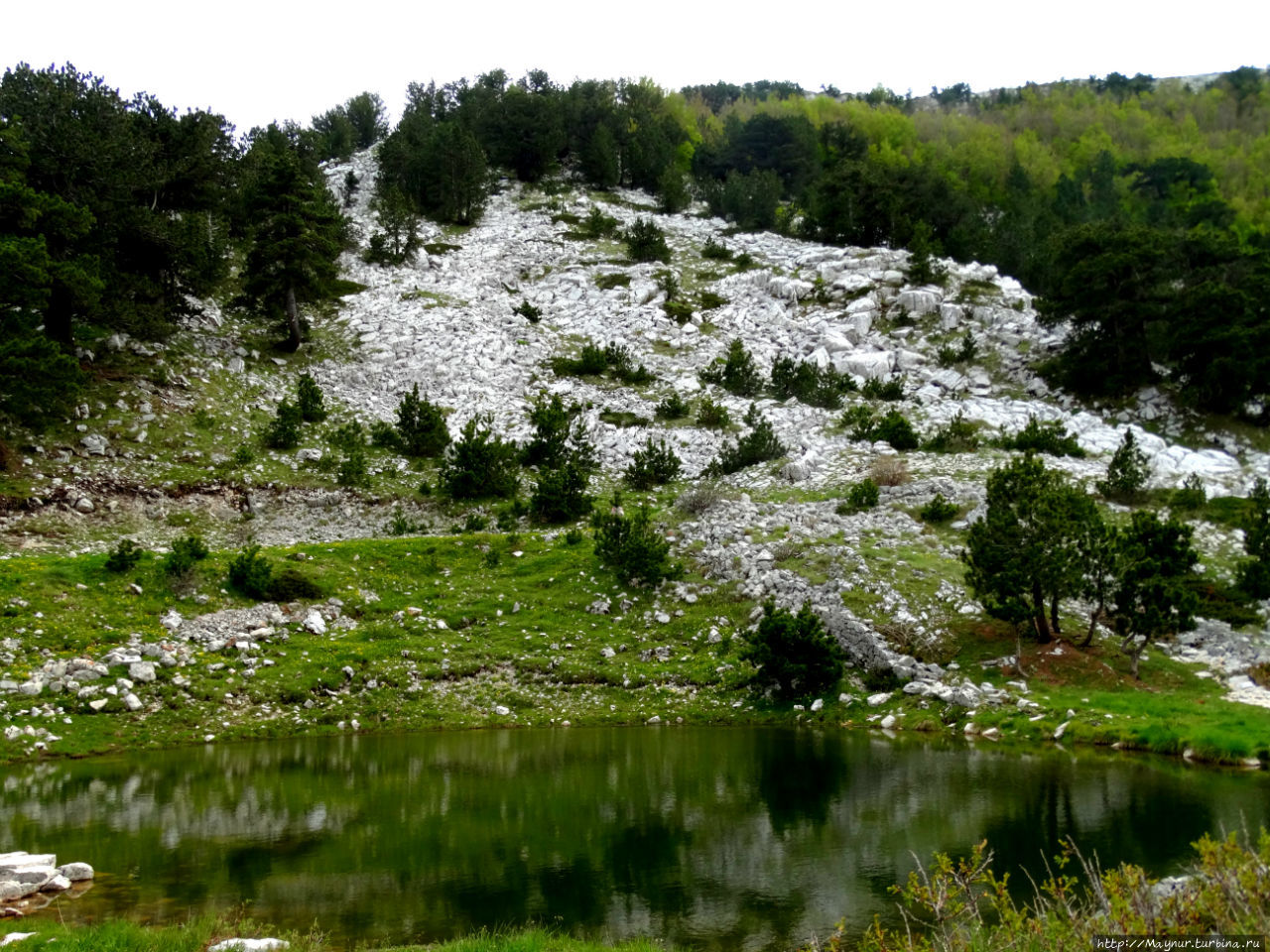 Озеро на высоте 1584 м. Орлиное седло. Будва, Черногория