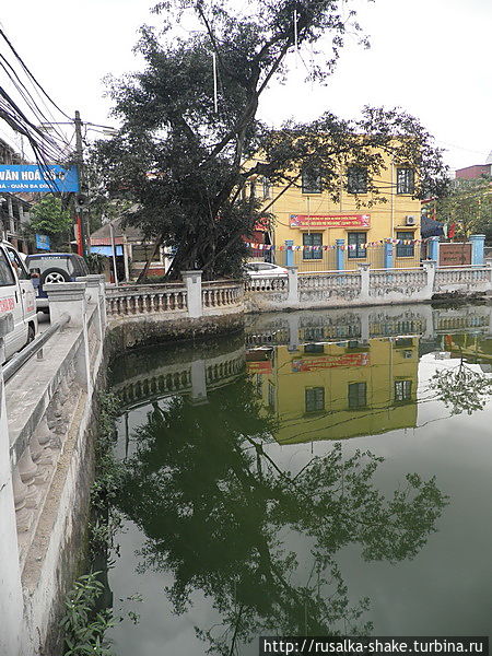 Знаменитое озеро с остатками Б-52 Ханой, Вьетнам