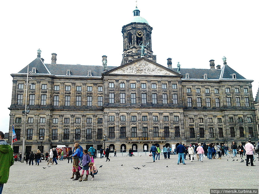 Площадь Дам: музеи, гостиницы, магазины Амстердам, Нидерланды