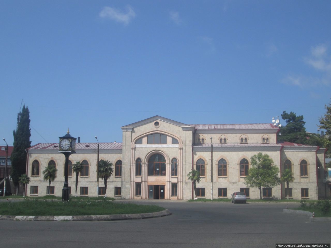 Железнодорожный вокзал / Ozurgeti Railway Station