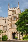 Магдален Колледж, Оксфорд. Входные ворота. Фото из интернета