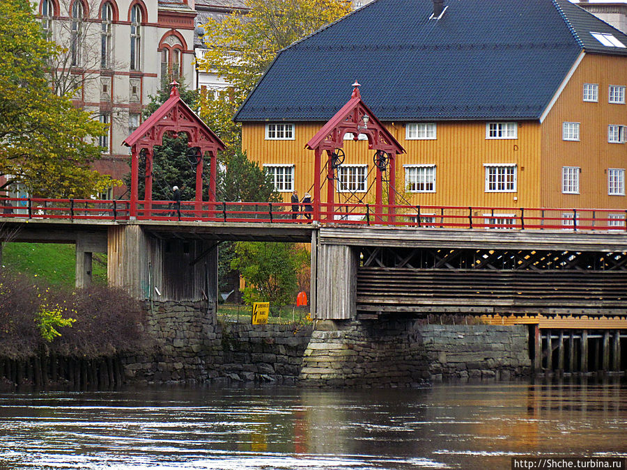 Старый деревянный мост Тронхейм, Норвегия