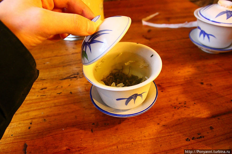 Чай по вкусу напоминает супчик,по виду тоже Чай по вкусу напоминает супчик,по виду тоже