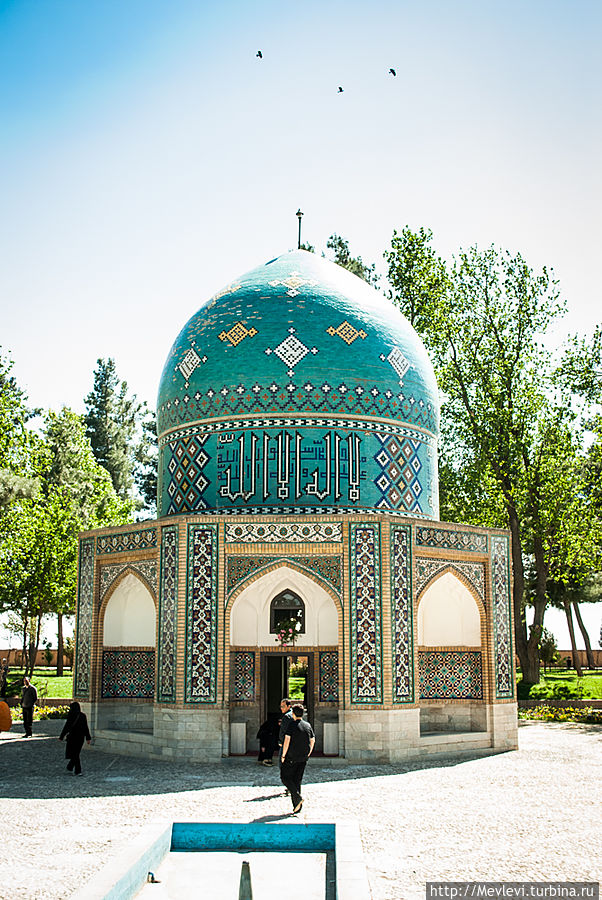 Мавзолеи Аттара Мешхед, Иран