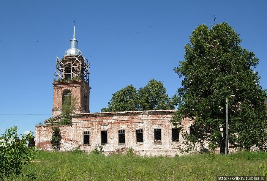 А вот уже 2009 год, как видно появились леса строительные. А вот уже 2009 год, как видно появились леса строительные.