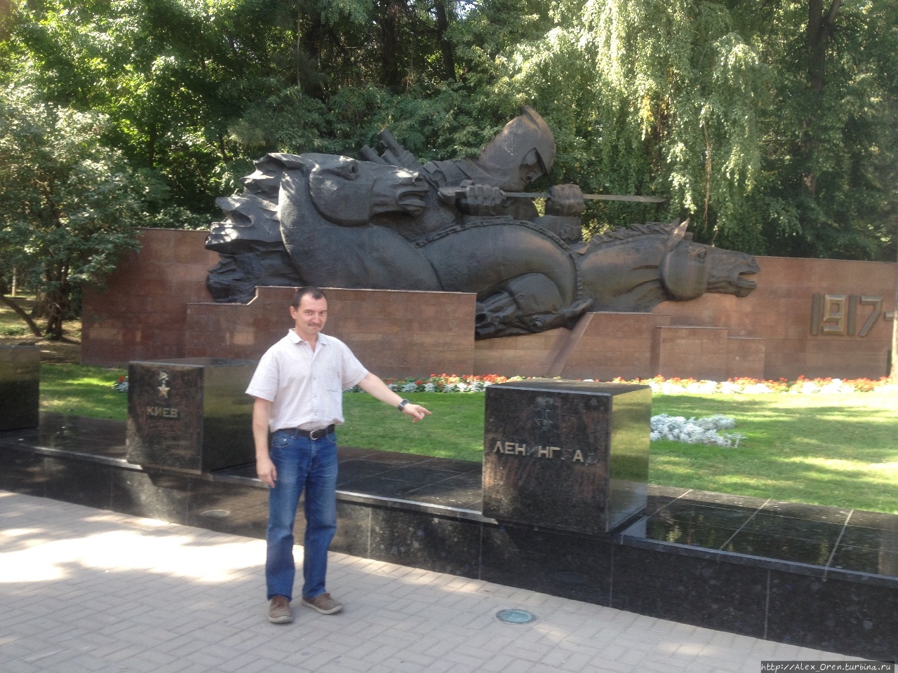 Парк им. 28 гвардейцев-панфиловцев Алматы, Казахстан