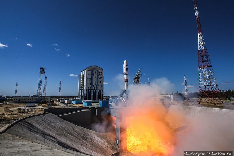 Запуск ракеты-носителя «Союз-2.1а» с космодрома Восточный, 28 апреля 2016 года. (Из Интернета) Саратов, Россия