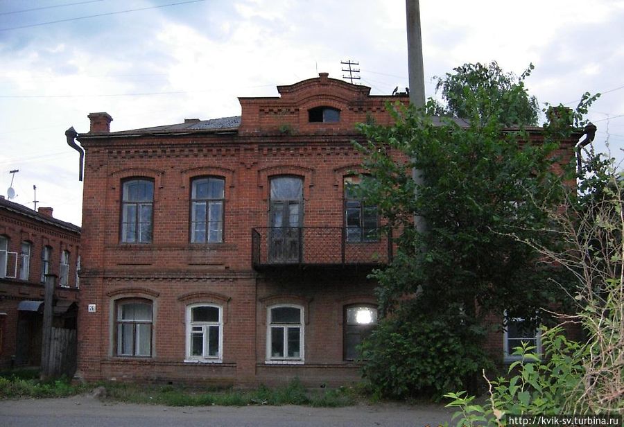 Несколько домов характерных для Уржума. Уржум, Россия