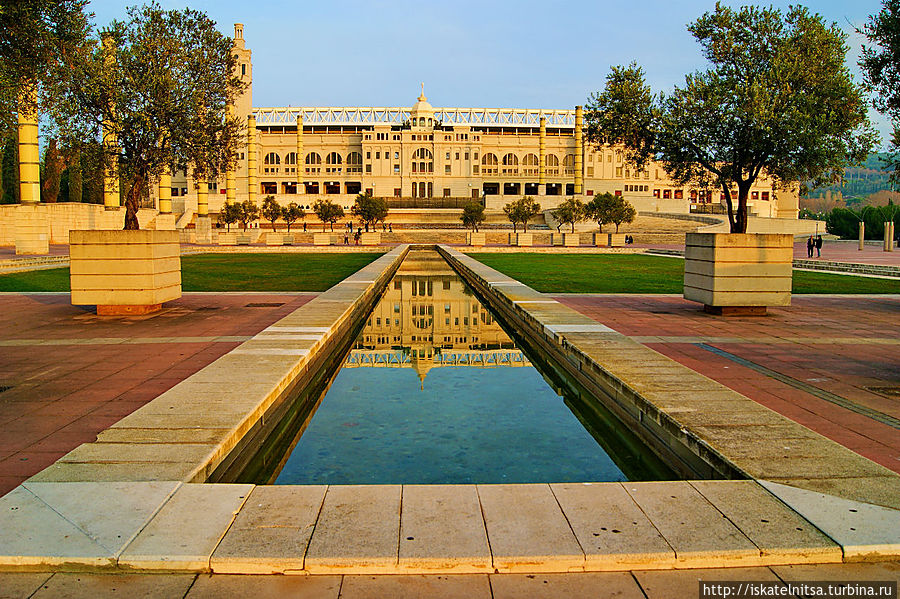 Олимпийский комплекс на Монжуике Олимпийский комплекс на Монжуике