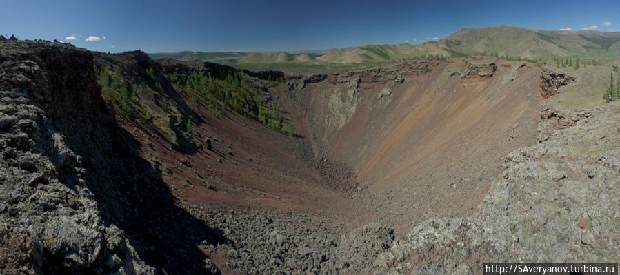 Главный кратер вулкана Хорго Селенгинский аймак, Монголия