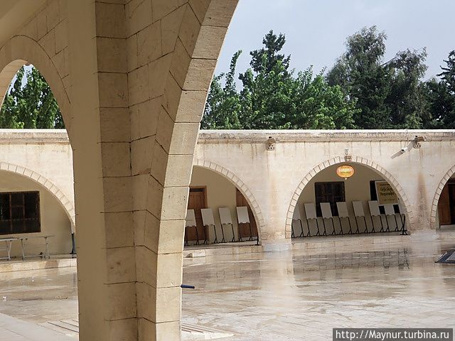 Мечеть Шанлыурфа, Турция Мечеть Шанлыурфа, Турция