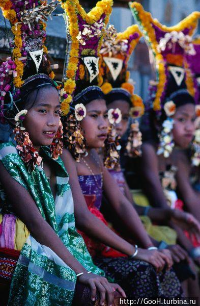 Удивительный мир балийских танцев Бали, Индонезия
