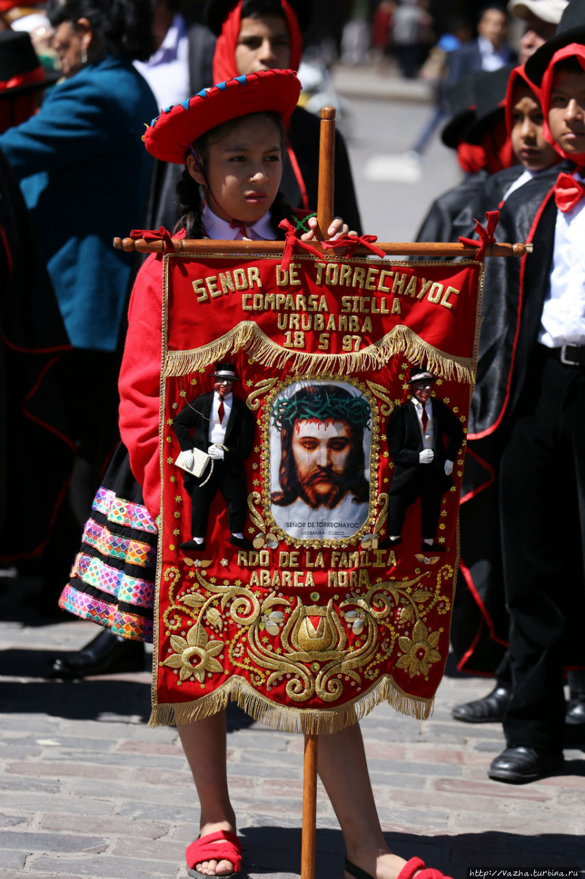 Карнавал на центральной площади Куско Куско, Перу Карнавал на центральной площади Куско Куско, Перу