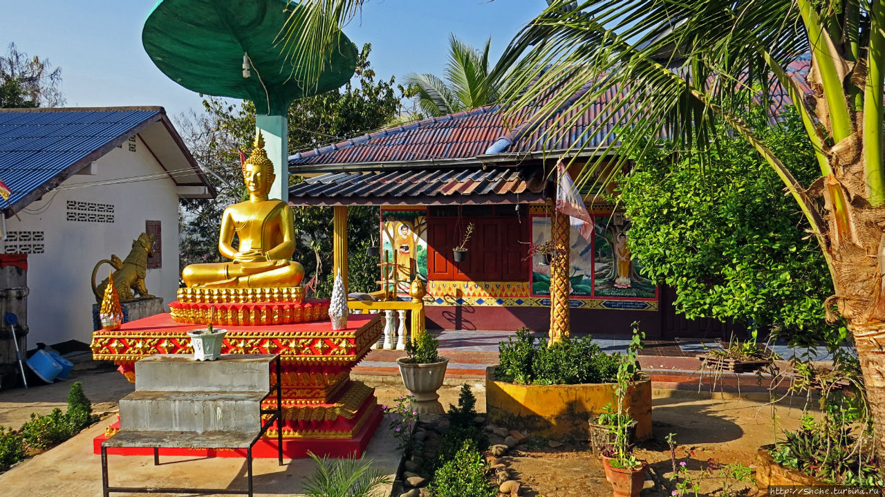 Буддистский монастырь на горе Змея в Хуэйсае