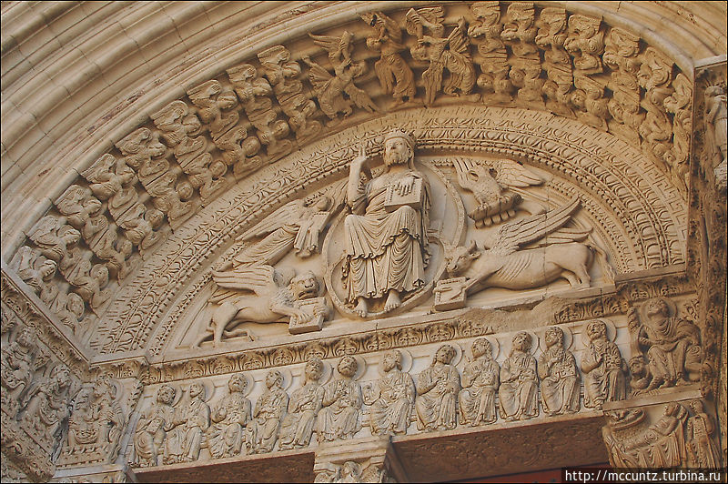 Арль, собор Сен Трофим Арль, Франция Арль, собор Сен Трофим Арль, Франция