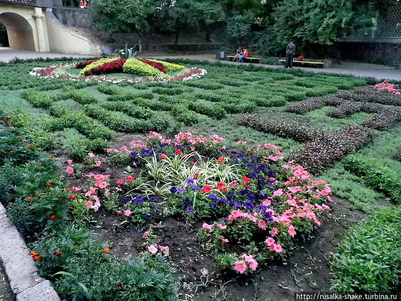 Короткая прогулка длинной осенью Ростов-на-Дону, Россия Короткая прогулка длинной осенью Ростов-на-Дону, Россия