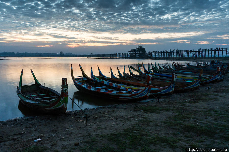 Ну а пока мы ждем солнце... Мандалай, Мьянма