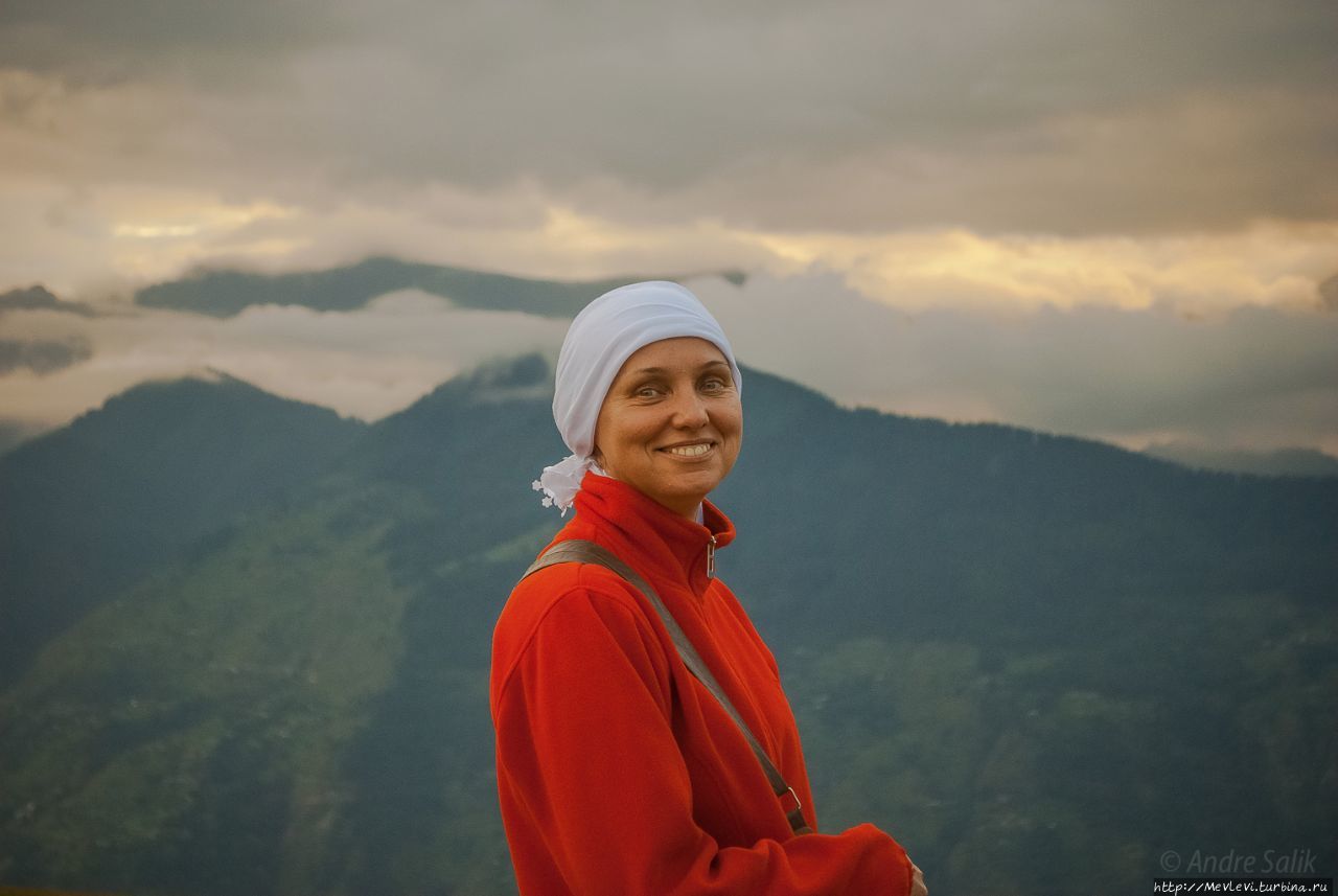 Храм Биджи Махадев. Штат Химачал-Прадеш, Индия Храм Биджи Махадев. Штат Химачал-Прадеш, Индия