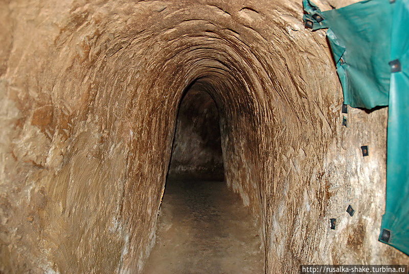 Как я ползала по тоннелям Ку Чи Тхузаумот, Вьетнам