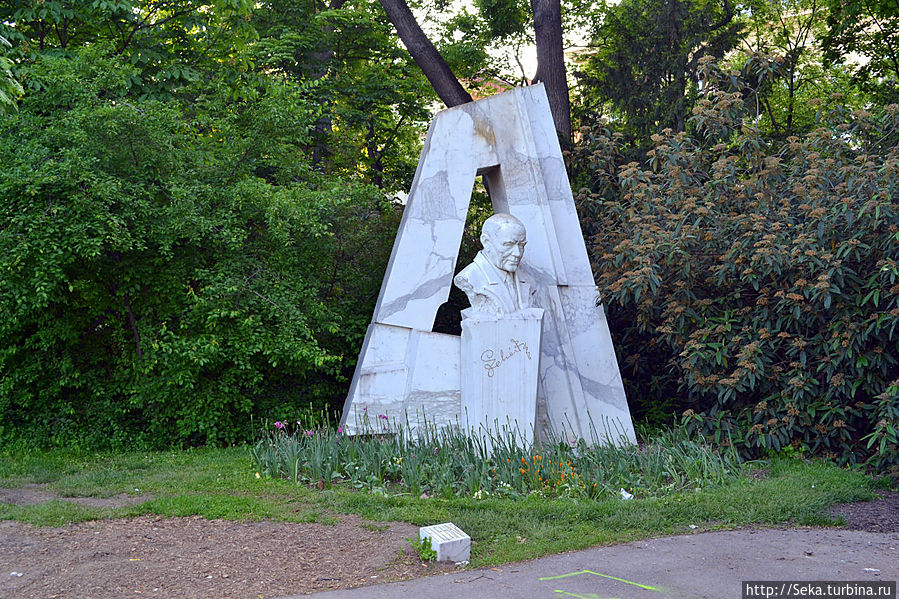 Памятник композитору Францу Легару Вена, Австрия