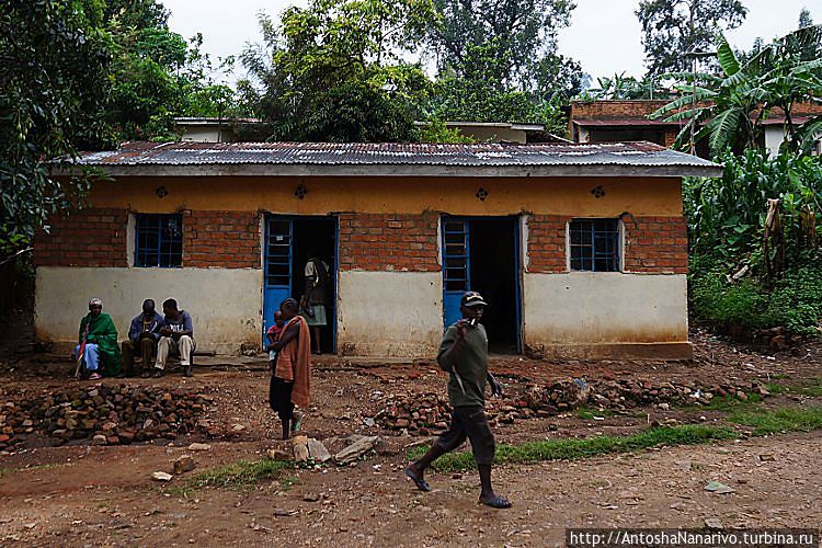 Традиционный кабак, где пьют банановое пиво Традиционный кабак, где пьют банановое пиво