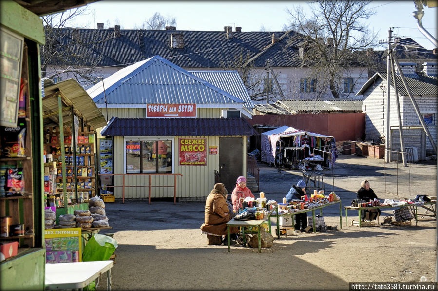 Городской рынок Невель, Россия
