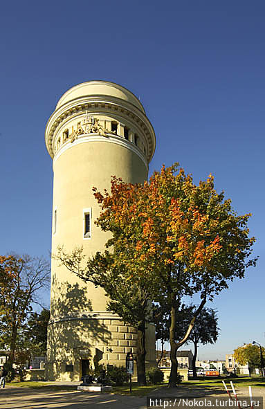 Водонапорная башня Пётркув-Трыбунальски, Польша