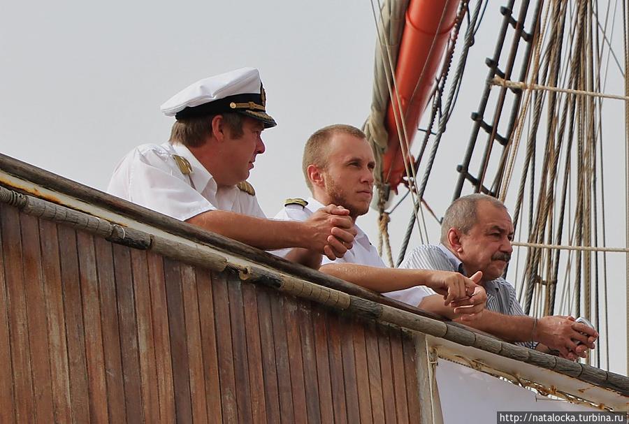 Барк Седов. Как встречают корабли... Дакар, Сенегал Барк Седов. Как встречают корабли... Дакар, Сенегал